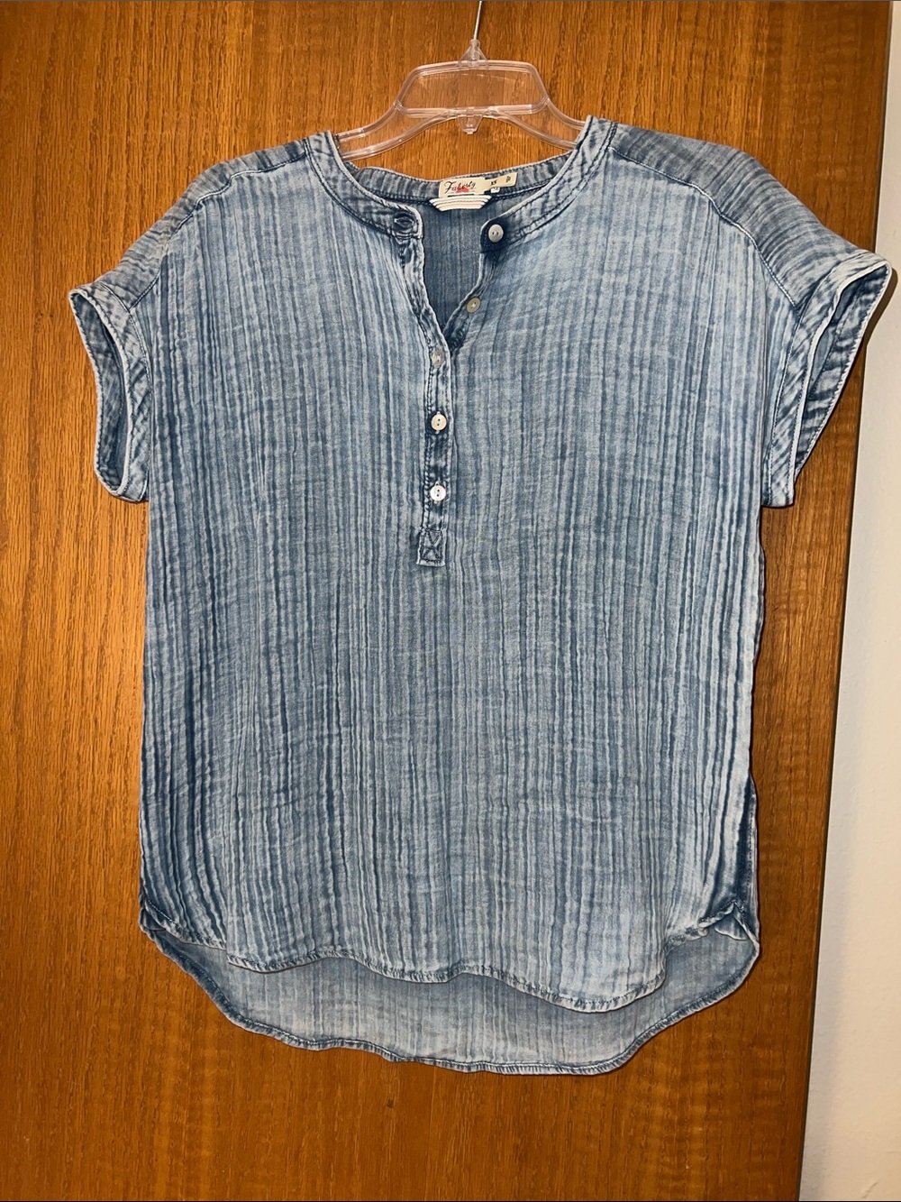 Faherty Blue Summer/Fall Lightweight Textured Denim Short Sleeve Henley Top